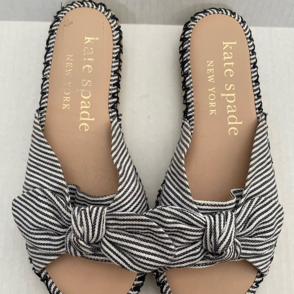 New kate spade
Saltie Shore Striped Canvas Espadrille Slides cottage core - Picture 4 of 5